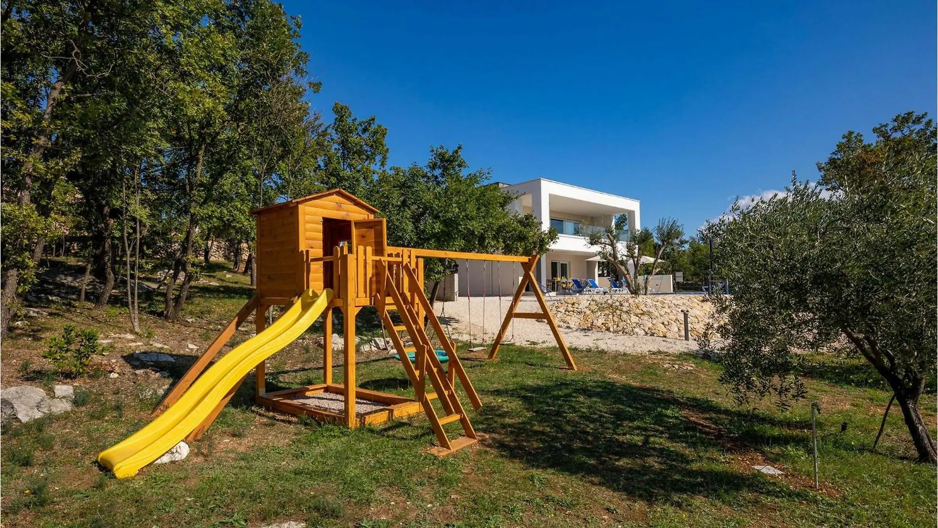 Holiday home Villa Deep Green Maslenica